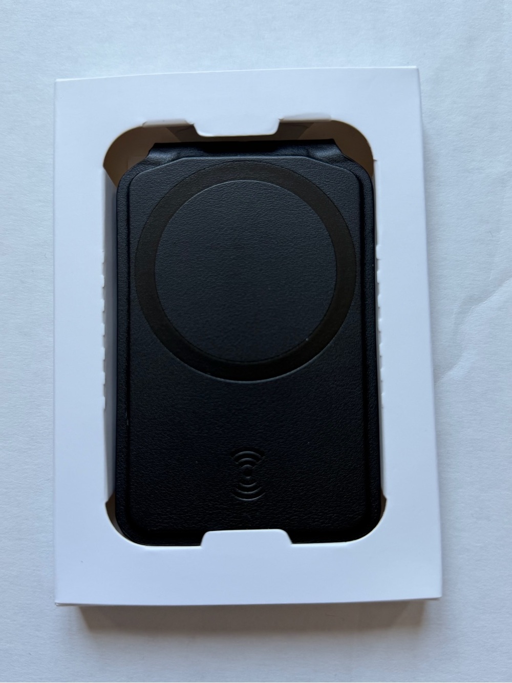 AT&T Essentials Magnetic Wallet Apple Find My MagSafe Black 4469T w/ Box